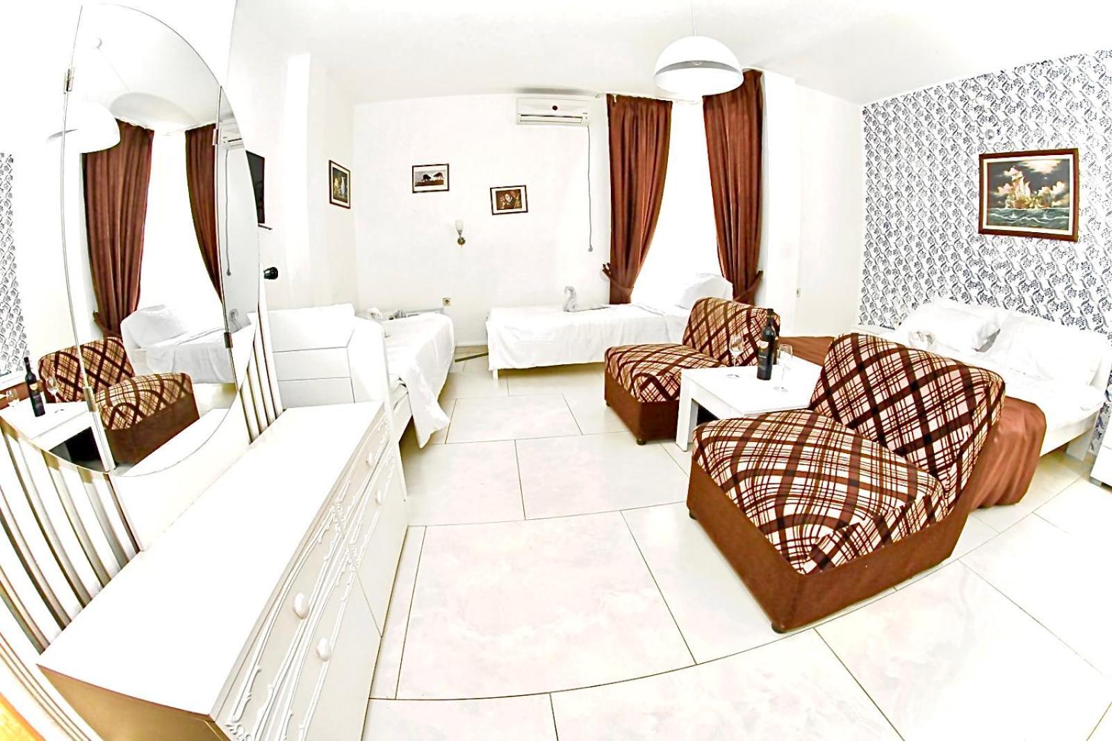 Hotel Lagadin Εξωτερικό φωτογραφία