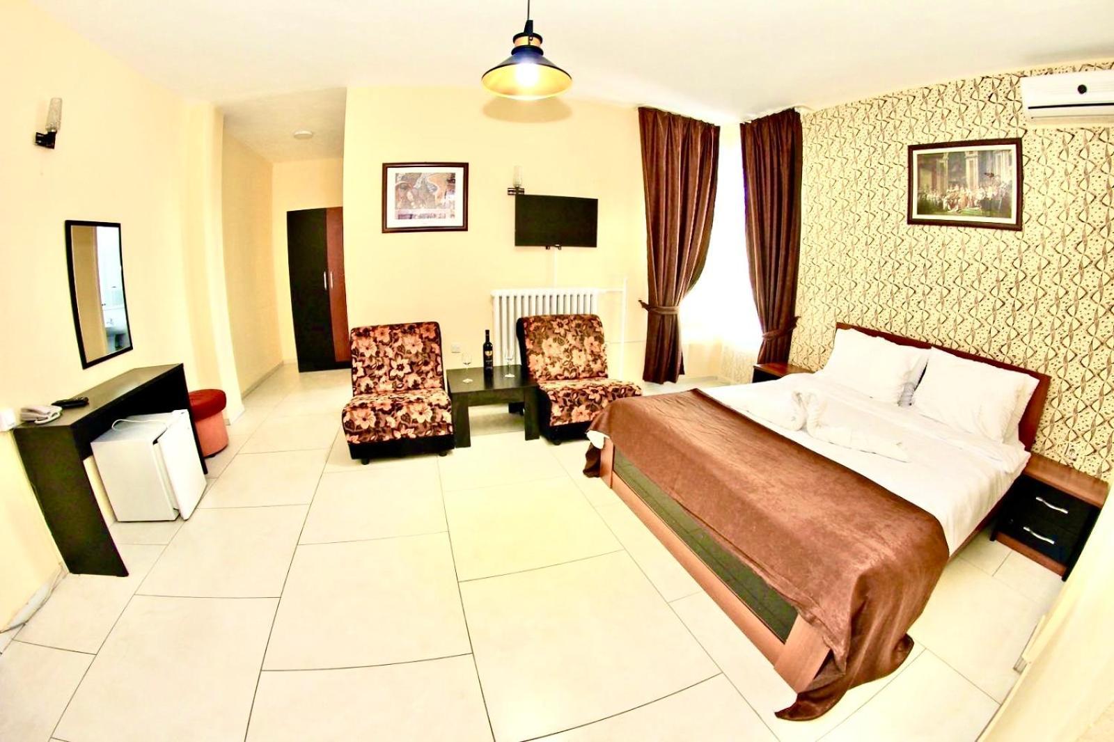 Hotel Lagadin Εξωτερικό φωτογραφία