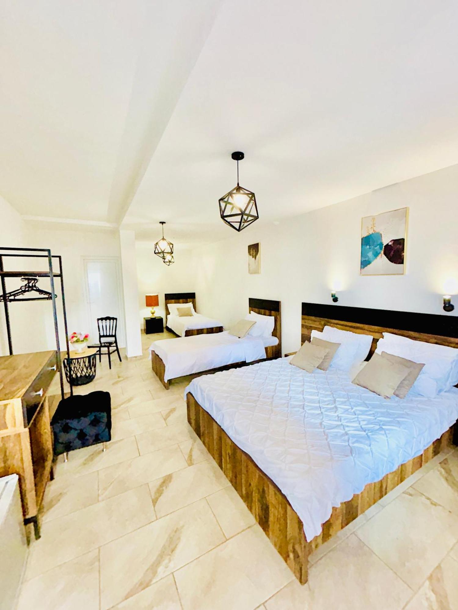 Hotel Lagadin Εξωτερικό φωτογραφία