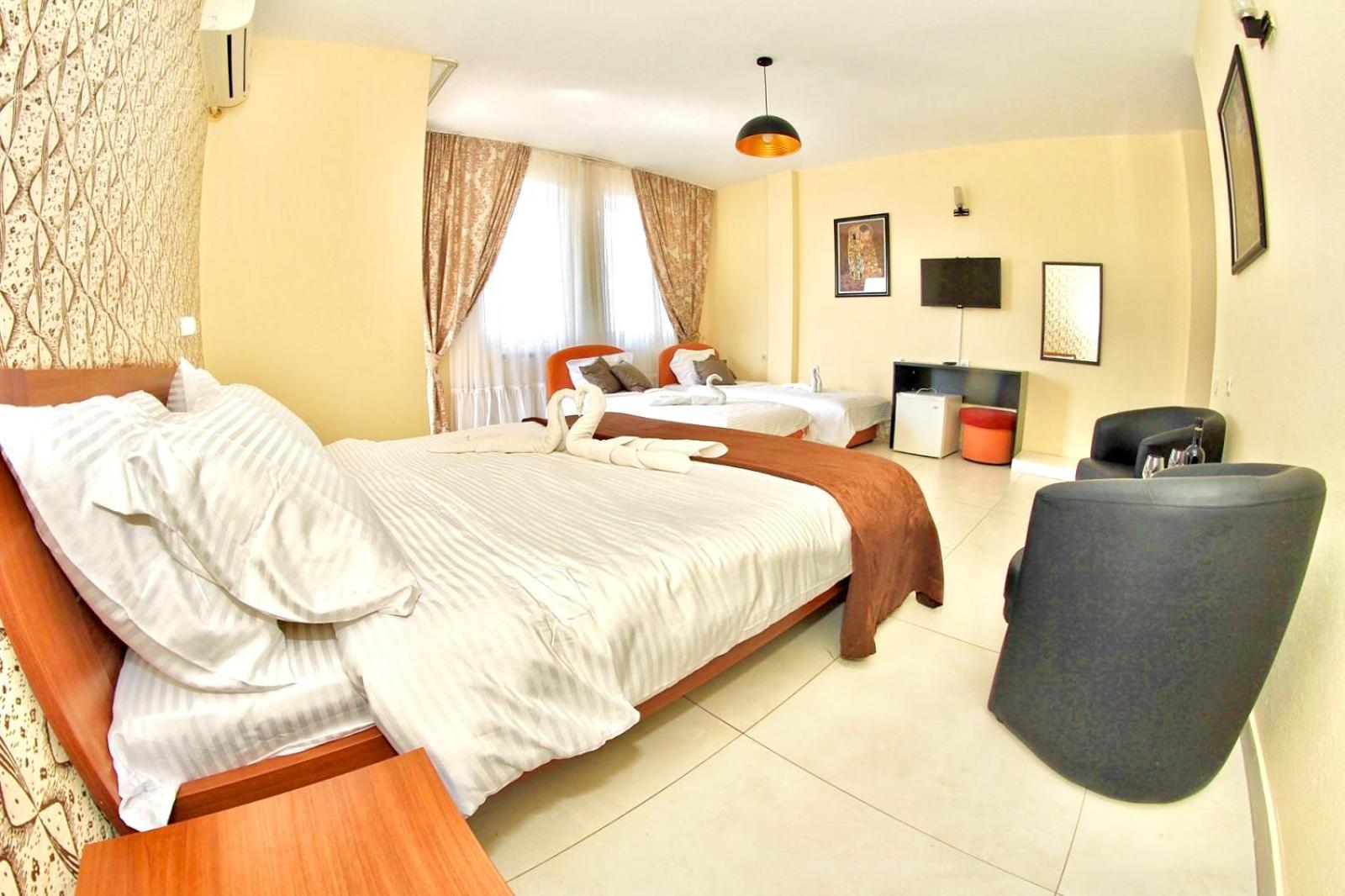 Hotel Lagadin Εξωτερικό φωτογραφία